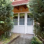 Istvan Vendeghaz אגר